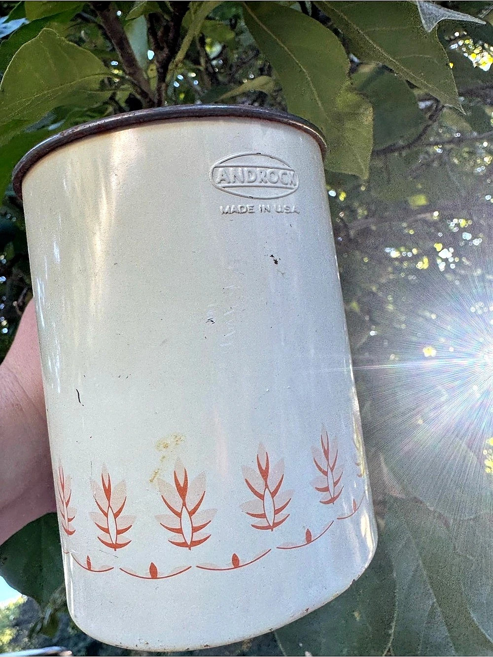 Vintage Androck Hand-i-Sift Flour Sifter Wheat Pattern Vintage Enamel Sifter